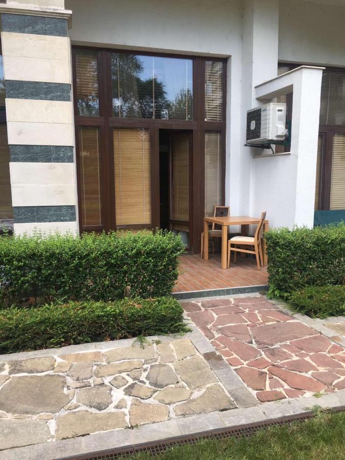 Private Apartments In Emerald Равда Экстерьер фото