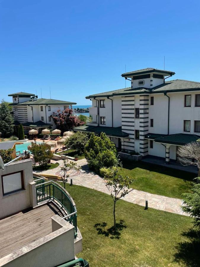 Private Apartments In Emerald Равда Экстерьер фото