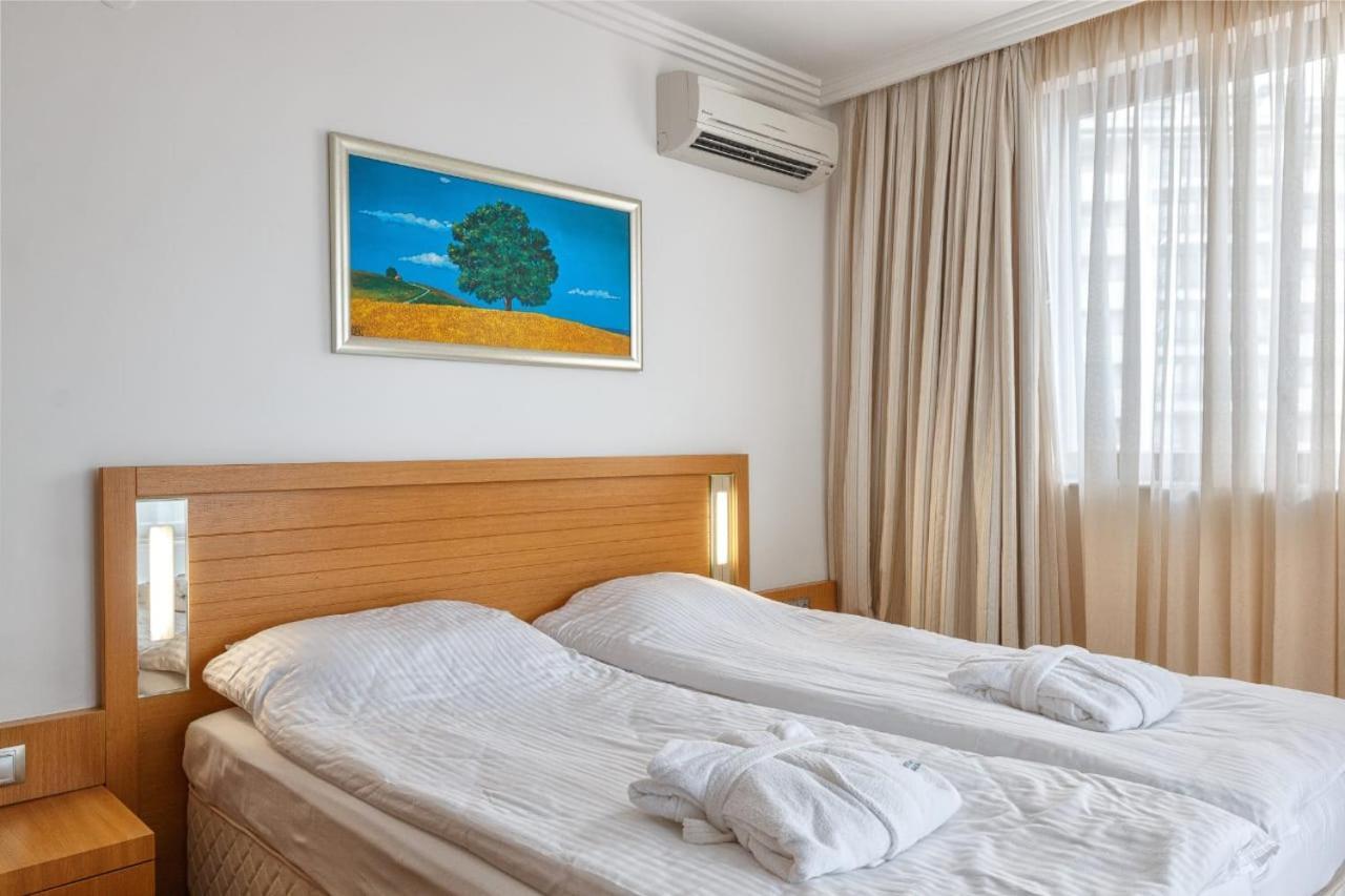 Private Apartments In Emerald Равда Экстерьер фото