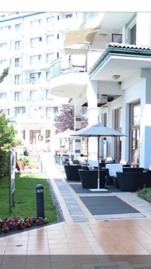 Private Apartments In Emerald Равда Экстерьер фото